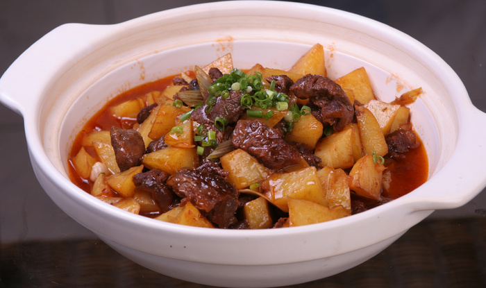 土豆焖鹿肉 (2)