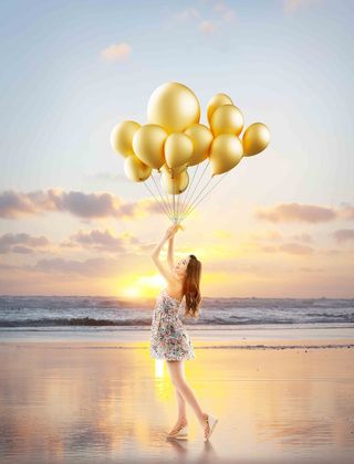 海报美女展板