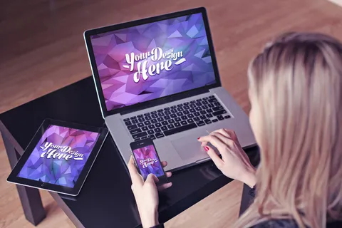 电脑样机 笔记本样机 电脑与手机操作场景 女性  (3)