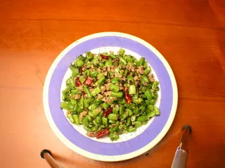 4212榄菜肉沫四季豆_2