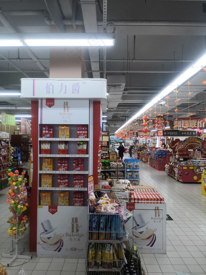 伯力爵超市现场包柱效果图