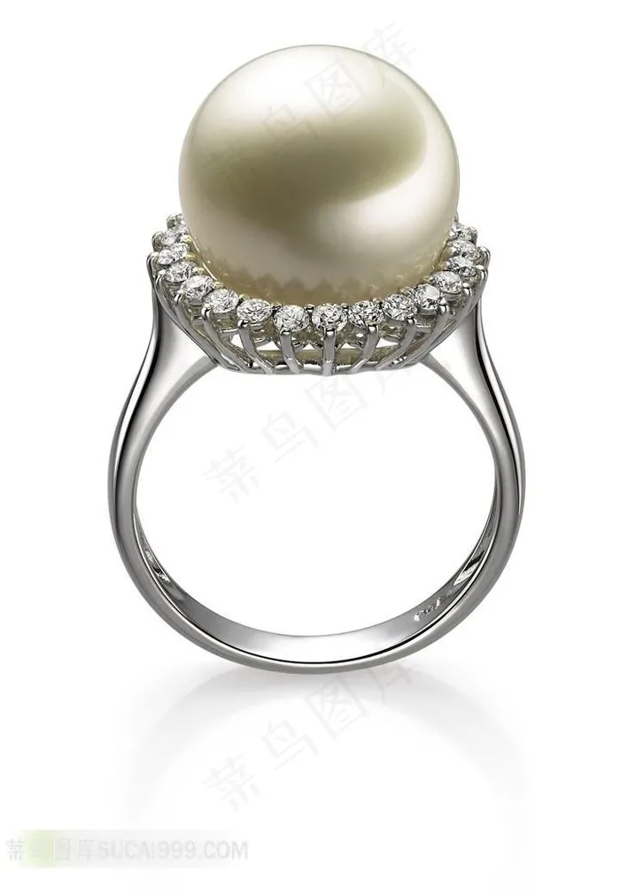 珍珠钻石戒指