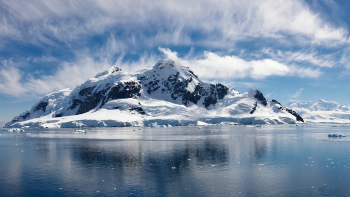 唯美高清雪山雪景