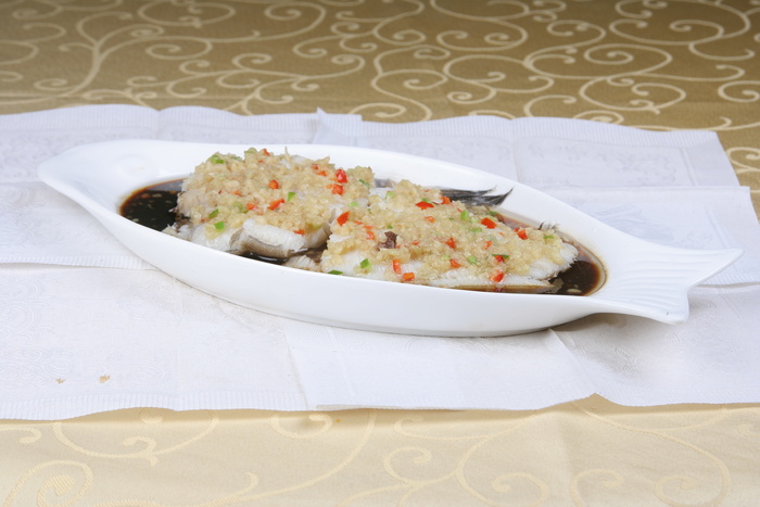 蒜茸蒸深海鱼 (3)