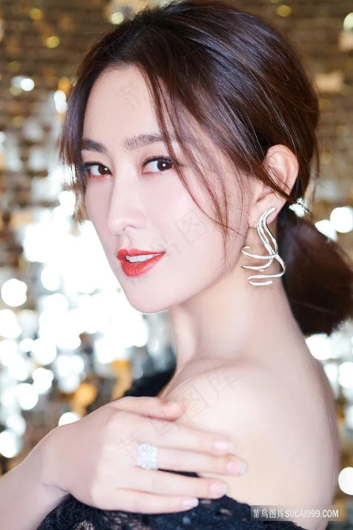美女明星马苏娇艳红唇高清美女写真图片