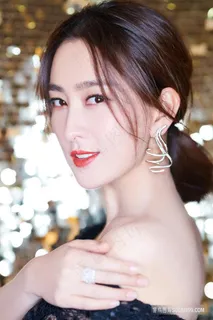 美女明星马苏娇艳红唇高清美女写真图片 美女明星马苏娇艳红唇高清美女写真图片