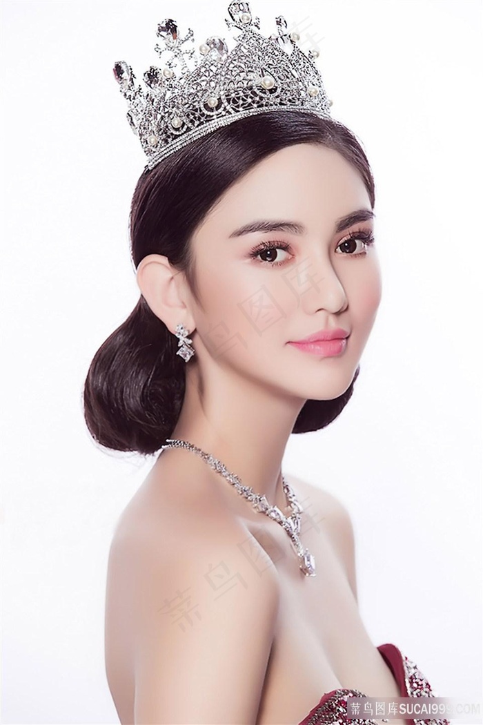 戴着皇冠的高清美女模特图片