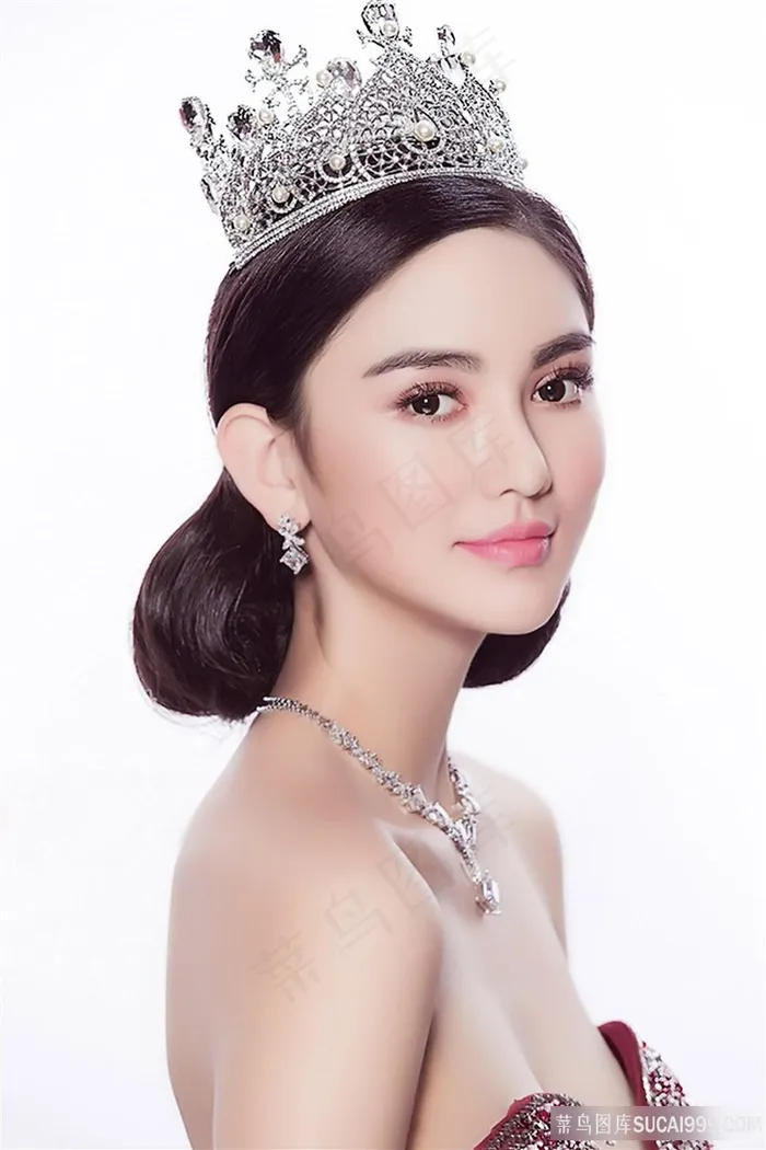戴着皇冠的高清美女模特图片