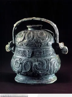 中华传统工艺长满铜绿的酒器罍