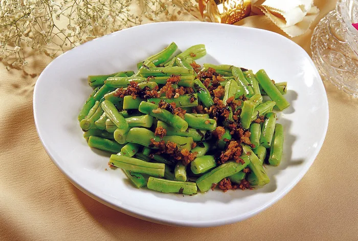 0711c-1225榄菜肉碎四季豆   16元