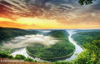 弯弯的河流森林美景摄影图片