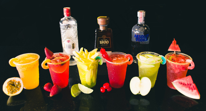 清新夏日夏季饮品摄影照片