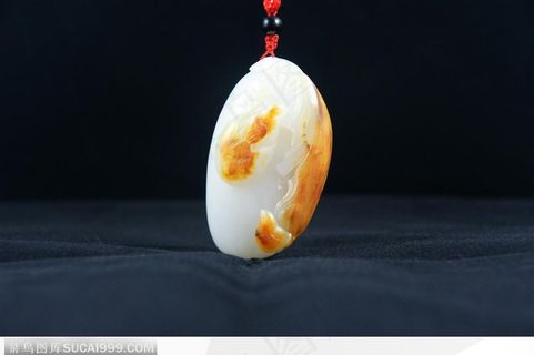 传统文化-漂亮的白色玉吊坠