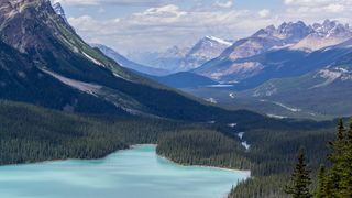 湖 草坪 蓝天 乡村 风景 摄影 旅游摄影 国内旅游 