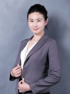 灰色女销售职业装