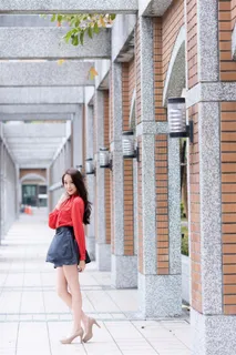 邻家女孩李妞妞长发美女摄影素材