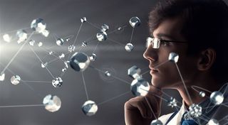 正在沉思的男性工作人员