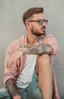 欧美手臂纹身帅哥图片 欧美手臂纹身帅哥图片