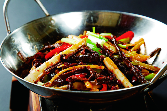 干锅美食焖锅湘菜麻辣香辣纸锅干锅黑白笋