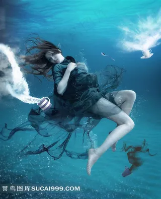 落入海水中的美女水下艺术摄影高清图片