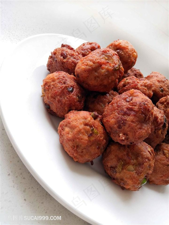 猪肉萝卜豆腐丸子