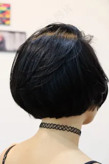 黑色沙宣短发发型图片