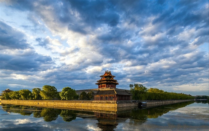 初夏晨光紫禁城角楼摄影