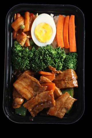 直隶府回锅肉快餐盖浇饭产品成品高清大图餐盒装夜市小吃免扣