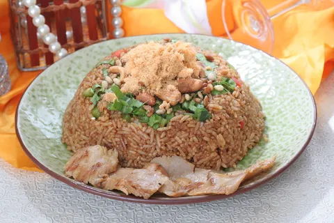 猪颈肉炒饭