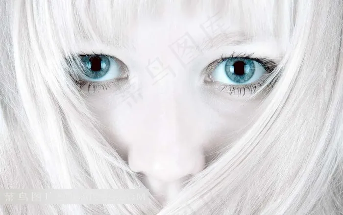 白发魔女面部摄影素材