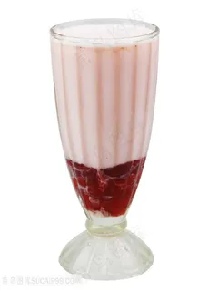 草莓椰子奶饮品饮料图片（PNG免抠图）