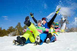 超级开心的滑雪活动