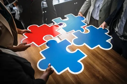 商务团队合作拼图图片