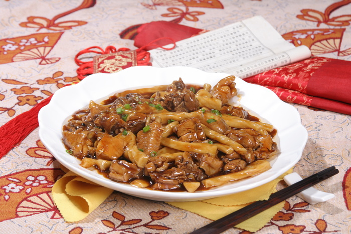 10 小公鸡沾卷子-华泰大酒店