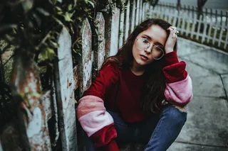 牛仔裤美女街拍写真