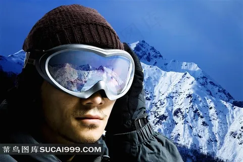 登雪山的男性高清图片