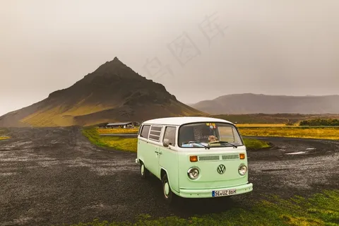 户外旅行小巴士图片 户外旅行小巴士图片