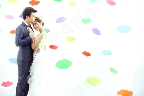 爱意绵绵幸福恋人婚纱摄影