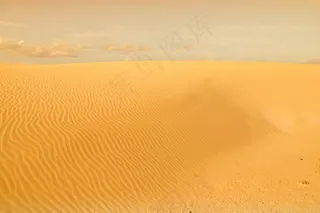 黄昏沙漠图片