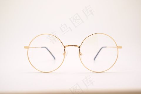 圆框眼镜图片