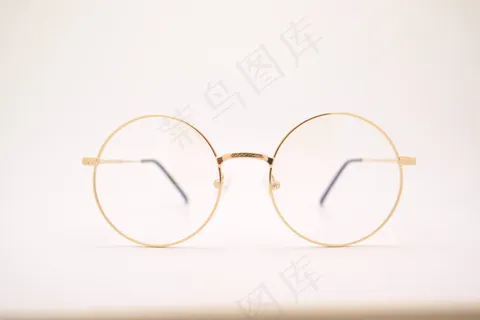 圆框眼镜图片 圆框眼镜图片