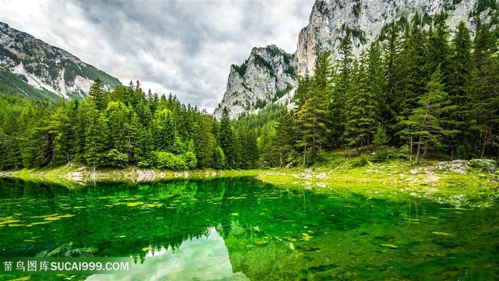 青山绿水美丽风景