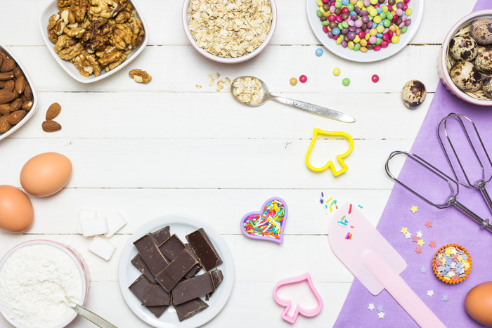 复活节做饼干烘焙或烹饪背景正上方视角