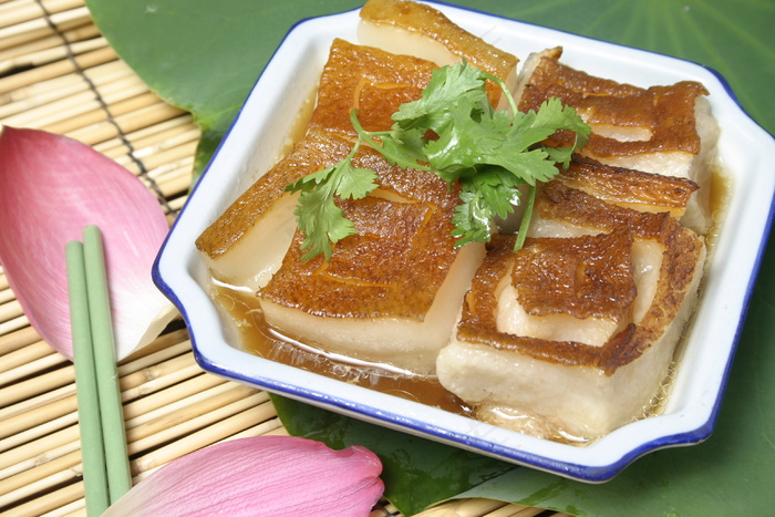 万字扣肉碗