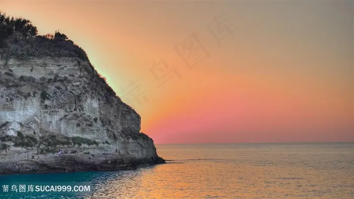 黄昏海景山崖壁纸