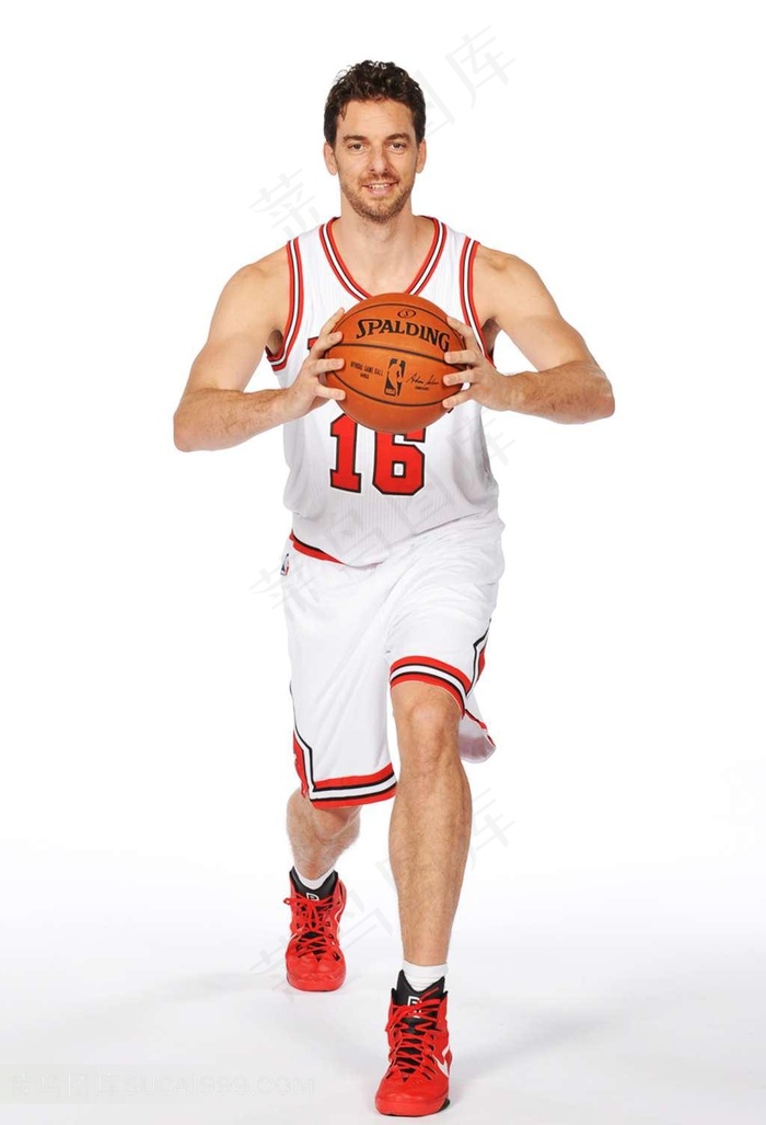 双手拿球的加索尔