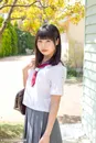 穿着校服的日本清纯美女学生高清图片