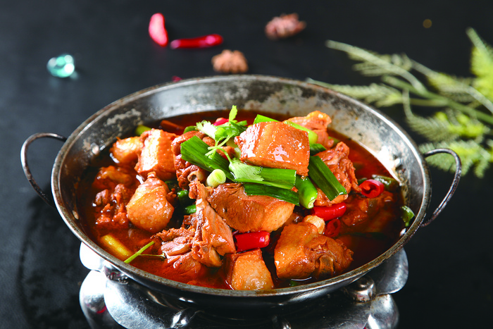 干锅美食焖锅湘菜麻辣香辣纸锅干锅智慧鸭