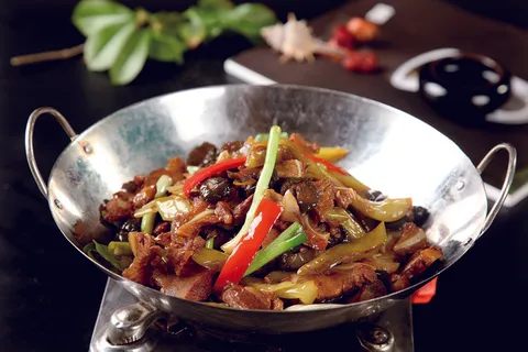 干锅美食焖锅湘菜麻辣香辣纸锅干锅酱椒月牙骨