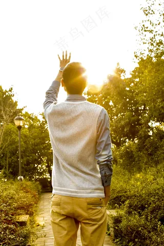 非主流男背影图片